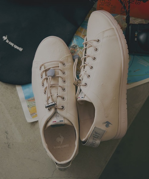 le coq sportif（ルコックスポルティフ）の「ルコックスポルティフ/LCS  LA アルマ T+R SM  軽量・防水設計スニーカー　LU5SRS05LZ（スニーカー・レディース・ベージュ系その他/ブラック×グレー・23.0cm/24.0cm/25.0cm）」の2枚目の写真