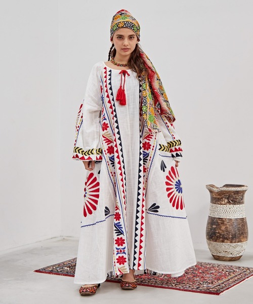 チャイハネ（チャイハネ）の「【チャイハネ】フラワーエンブジュッティ（パンプス・レディース・ホワイト/ブラック・23.5cm/24.5cm）」の12枚目の写真