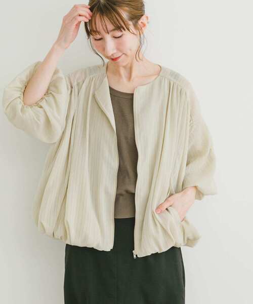 ITEMS URBANRESEARCH（アイテムズ アーバンリサーチ）の「バルーンスリーブブルゾン（ブルゾン・レディース・ベージュ系その他/ブルー・FREE）」の11枚目の写真