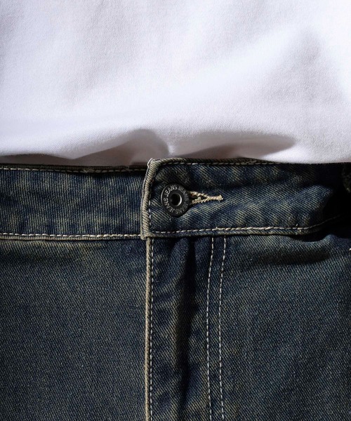 REGIEVO(レジエボ)の「Studded wide baggy denim pants / スタッズワイドバギーデニムパンツ unisex(デニムパンツ・メンズ・ブラック/インディゴブルー・L/M)」の19枚目の写真