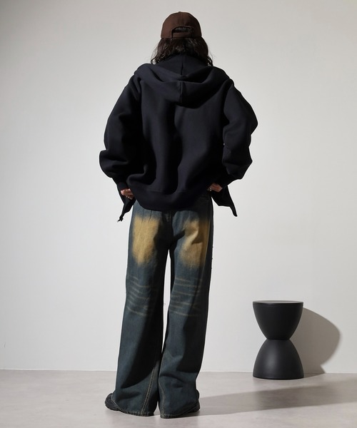 REGIEVO(レジエボ)の「Studded wide baggy denim pants / スタッズワイドバギーデニムパンツ unisex(デニムパンツ・メンズ・ブラック/インディゴブルー・L/M)」の15枚目の写真