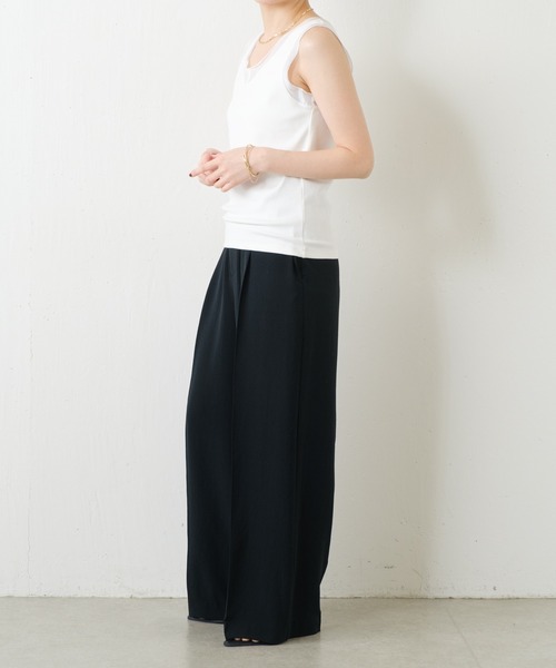 COLLAGE GALLARDAGALANTE(コラージュガリャルダガランテ)の「C′NOTE/シアー切替Vネックタンクトップ(タンクトップ・レディース・ライトグレー/ホワイト/ネイビー・FREE)」の9枚目の写真