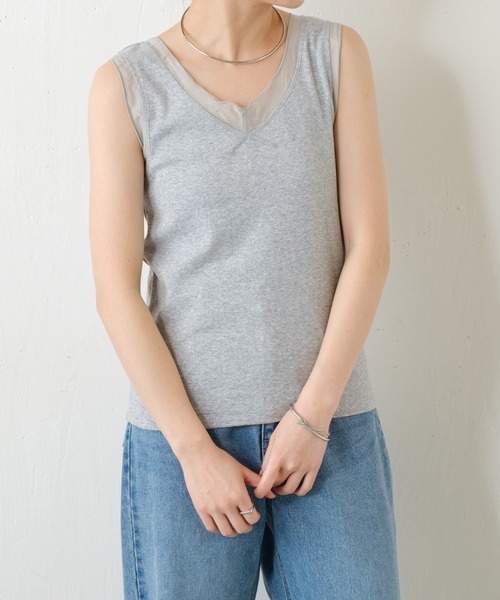 COLLAGE GALLARDAGALANTE(コラージュガリャルダガランテ)の「C′NOTE/シアー切替Vネックタンクトップ(タンクトップ・レディース・ライトグレー/ホワイト/ネイビー・FREE)」の18枚目の写真