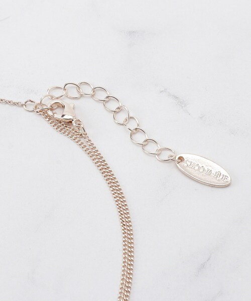 SHOO・LA・RUE（シューラルー）の「フェイクパールニュアンスネックレス（ネックレス・レディース・ピンクゴールド/ゴールド/シルバー・00）」の8枚目の写真