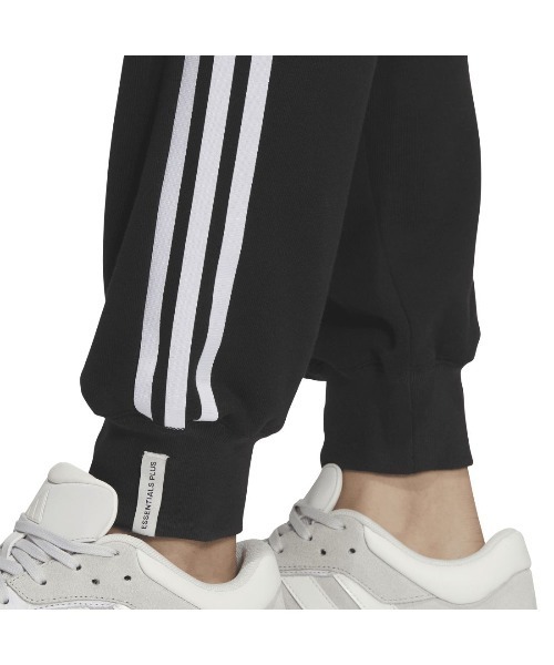 adidas(アディダス)の「アディダス adidas エッセンシャルズ プラス スリーストライプス フレンチテリー テーパードパンツ(その他パンツ・レディース・ブラック・S/M/L/XL)」の4枚目の写真
