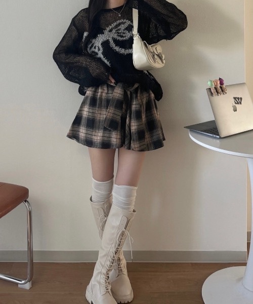 nemne store(ネンネストア)の「アソート柄シアーニット(ニット/セーター・レディース・グリーン系/ホワイト系/ネイビー/ブラック系・MEDIUM/SMALL)」の11枚目の写真