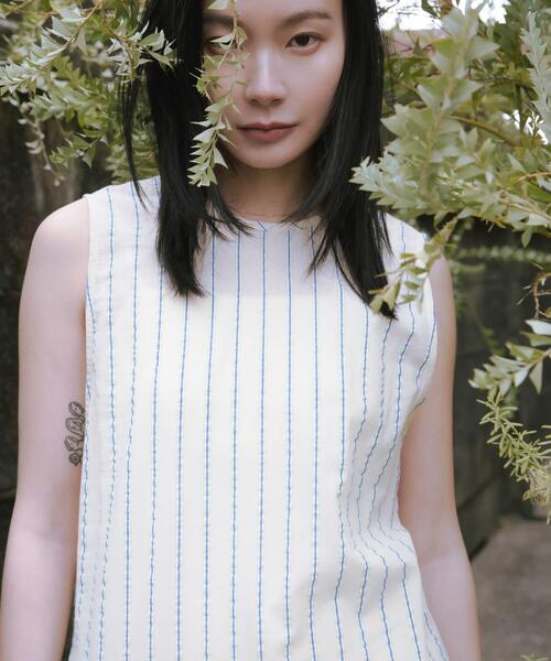 URBAN RESEARCH（アーバンリサーチ）の「new basic　インドコットンサッカーストライプワンピース（ワンピース・レディース・ライトベージュ/レッド・FREE）」の13枚目の写真