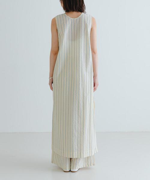 URBAN RESEARCH（アーバンリサーチ）の「new basic　インドコットンサッカーストライプワンピース（ワンピース・レディース・ライトベージュ/レッド・FREE）」の7枚目の写真