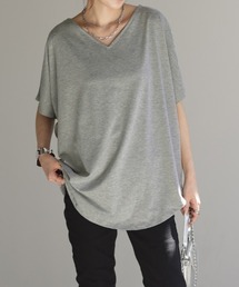 VネックドルマンTシャツ
