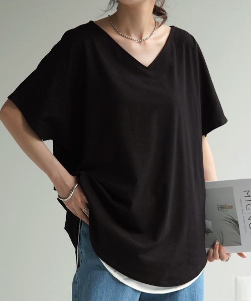 HUG.U(ハグユー)の「VネックドルマンTシャツ(Tシャツ/カットソー・レディース・グレイッシュブルー/カーキ/イエロー/グレー/レッド/パープル/ブラック/ホワイト・FREE)」の3枚目の写真