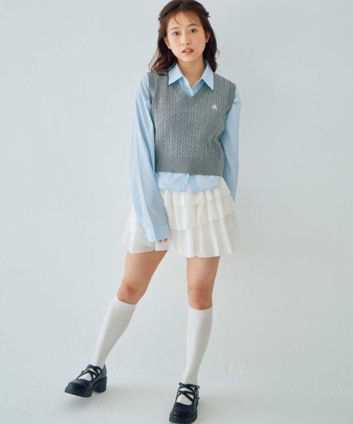 archives（アルシーヴ）の「Ｖネックケーブルニットベスト×シャツＳＥＴ（アンサンブル・レディース・ピンク/ネイビー/シルバーグレー/グレー・MEDIUM）」の9枚目の写真