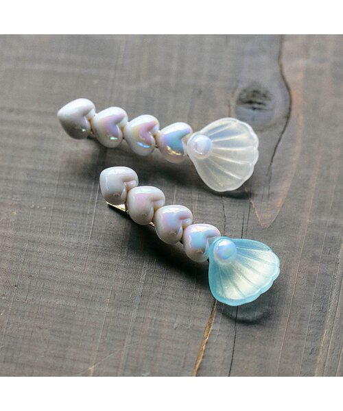 apres les cours（アプレレクール）の「シェルパールヘアクリップ（バレッタ/ヘアクリップ・キッズ・アイボリー/サックスブルー・FREE）」の5枚目の写真