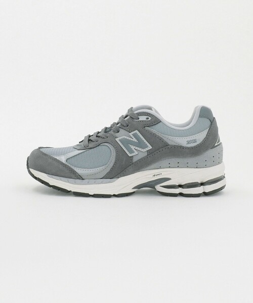 NEW BALANCE(ニューバランス)の「<New Balance>U2002R/D スニーカー(スニーカー・レディース・ダークグレー/ベージュ・22.5cm/23cm/25.5cm/24.5cm/24cm/23.5cm/25cm)」の1枚目の写真