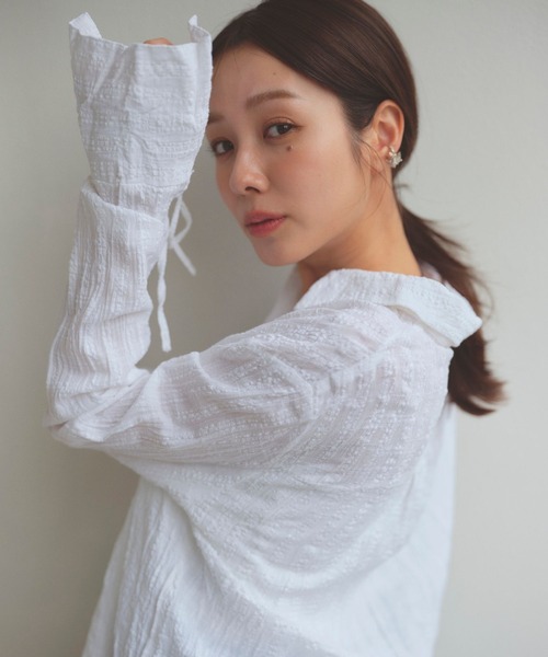 N WITH.（エヌウィズ）の「ワッシャーリボンシャツ（シャツ/ブラウス・レディース・ベージュ/ホワイト・FREE）」の3枚目の写真