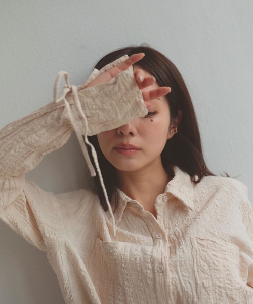 N WITH.（エヌウィズ）の「ワッシャーリボンシャツ（シャツ/ブラウス・レディース・ベージュ/ホワイト・FREE）」の11枚目の写真