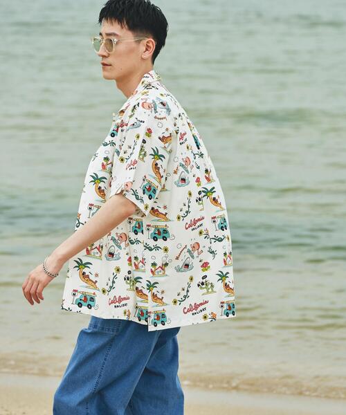 URBAN RESEARCH Sonny Label(アーバンリサーチサニーレーベル)の「アロハシャツ by Monkey Studio(シャツ/ブラウス・メンズ・オフホワイト/ネイビー/グリーン・MEDIUM/LARGE)」の2枚目の写真