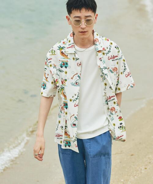URBAN RESEARCH Sonny Label(アーバンリサーチサニーレーベル)の「アロハシャツ by Monkey Studio(シャツ/ブラウス・メンズ・オフホワイト/ネイビー/グリーン・MEDIUM/LARGE)」の5枚目の写真