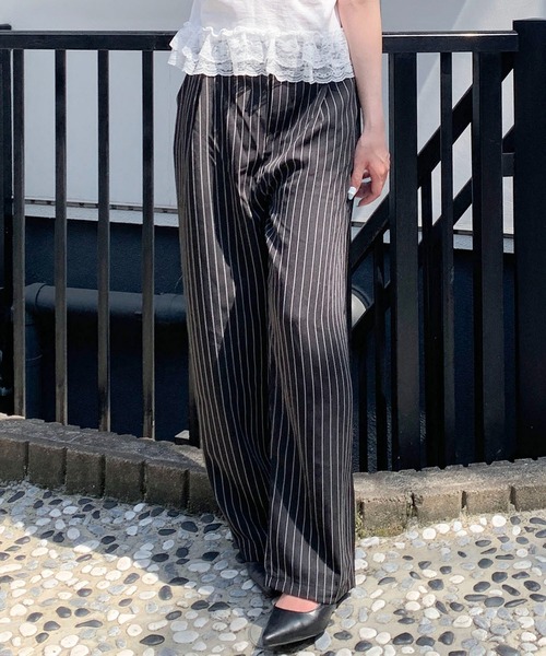 SHEPP(シープ)の「【通勤・通学】ハイウエスト ピンストライプ ワイドパンツ(スラックス・レディース・ブラック/ネイビー/グレー・S/M)」の15枚目の写真