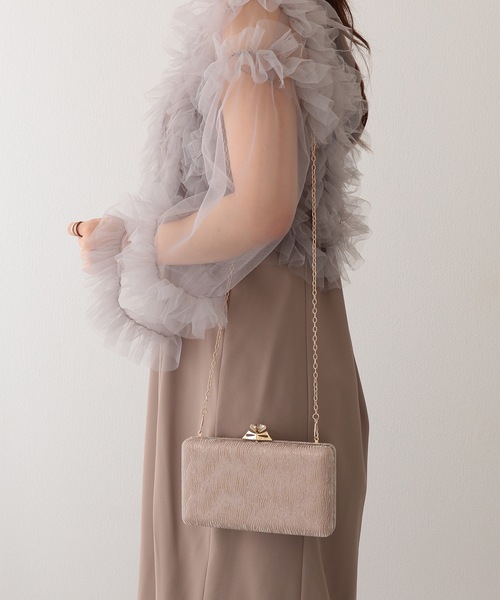 Lace Ladies(レースレディース)の「ビジュー バックル付き ラメ ウェーブ バッグ(クラッチバッグ・レディース・ブラック/ベージュ/ピンク/シルバー/シャンパン・FREE)」の6枚目の写真