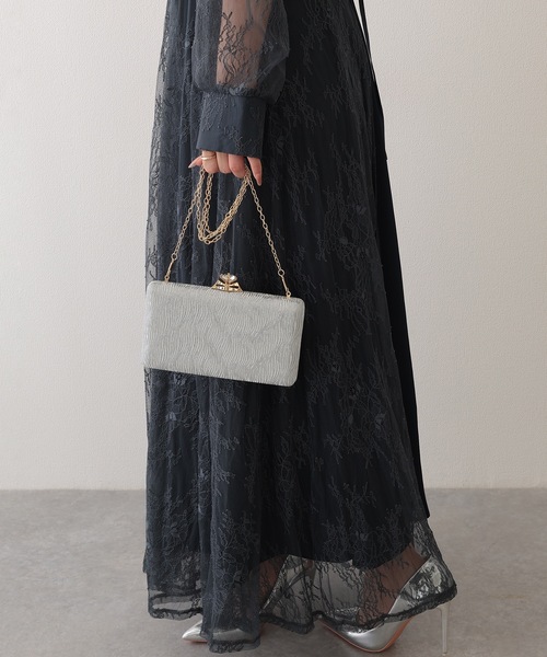 Lace Ladies(レースレディース)の「ビジュー バックル付き ラメ ウェーブ バッグ(クラッチバッグ・レディース・ブラック/ベージュ/ピンク/シルバー/シャンパン・FREE)」の16枚目の写真