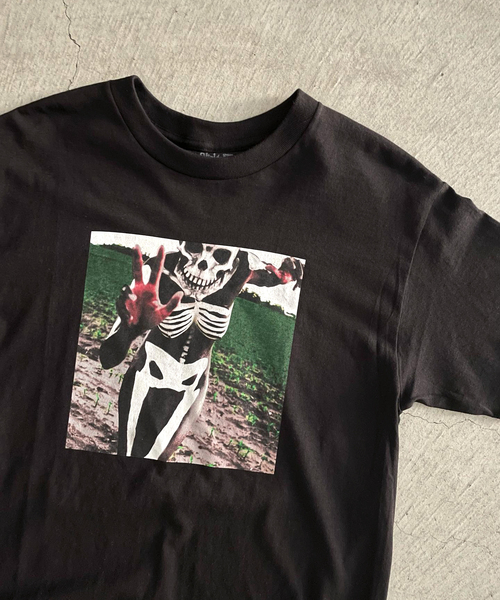 PLEASURES(プレジャー)の「PLEASURES × SlipKnot SKELETON S/S Tee(Tシャツ/カットソー・メンズ・ブラック・MEDIUM/LARGE)」の2枚目の写真