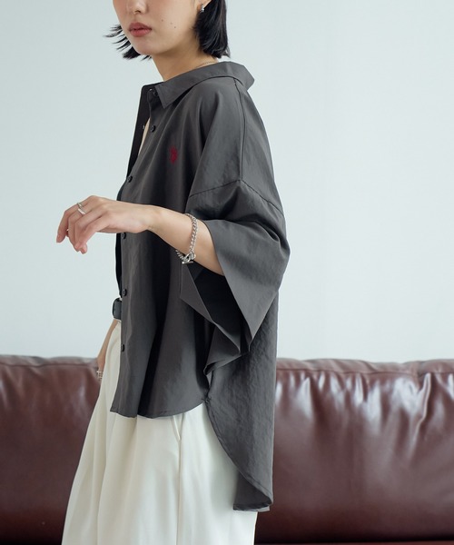 U.S. POLO ASSN.(ユーエスポロアッスン)の「【U.S. POLO ASSN./ユーエスポロアッスン】スパンローン ドルマンシャツ(シャツ/ブラウス・レディース・チャコールグレー/ホワイト/カーキ/ピンク・M/L)」の21枚目の写真