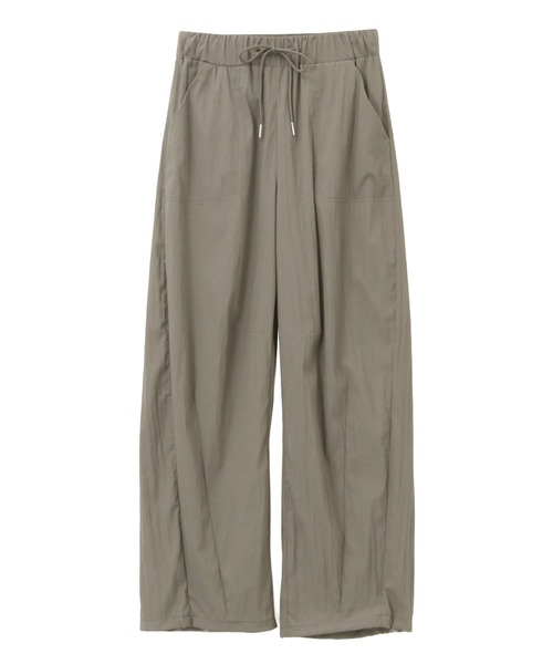itto...(イット)の「ナチュラルワッシャー裾ドロスト付2WAYバレルレッグパンツ(その他パンツ・レディース・ブラック/オフホワイト/ライトオリーブ/ダークカーキ・M)」の10枚目の写真