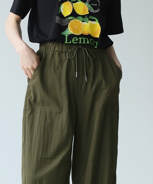 itto...(イット)の「ナチュラルワッシャー裾ドロスト付2WAYバレルレッグパンツ(その他パンツ・レディース・ブラック/オフホワイト/ライトオリーブ/ダークカーキ・M)」の22枚目の写真