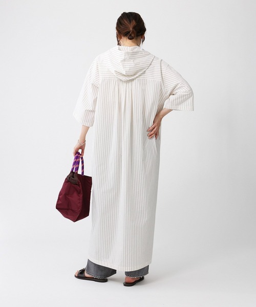 BABYLONE（バビロン）の「フーディシャツワンピース（シャツワンピース・レディース・ライトグリーン/オフホワイト・フリー）」の4枚目の写真