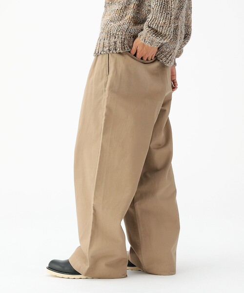 BEAMS（ビームス）の「ワイドストレート 2プリーツ チノ パンツ（その他パンツ・メンズ・ベージュ/ネイビー/チャコールグレー・S/M/L/XL）」の16枚目の写真