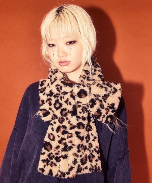 Candy Stripper(キャンディストリッパー)の「RIBBON マフラー(マフラー・レディース・オフホワイト/ピンク/ライトブルー/ブラック/ホワイト×ブラック/ベージュ・FREE)」の14枚目の写真