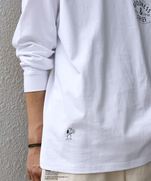 PEANUTS(ピーナッツ)の「SHIPS any: SNOOPY コラボ 75th グラフィック プリント Tシャツ(ロンT)◇(Tシャツ/カットソー・メンズ・ホワイト系/ライトホワイト/ブラック/ホワイト・MEDIUM/LARGE/X-LARGE)」の19枚目の写真