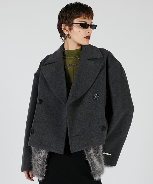 PRANK PROJECT（プランクプロジェクト）の「ファーレイヤードピーコート / Fur Layered Peacoat（ピーコート・レディース・グレー/ブラック・FREE）」の4枚目の写真