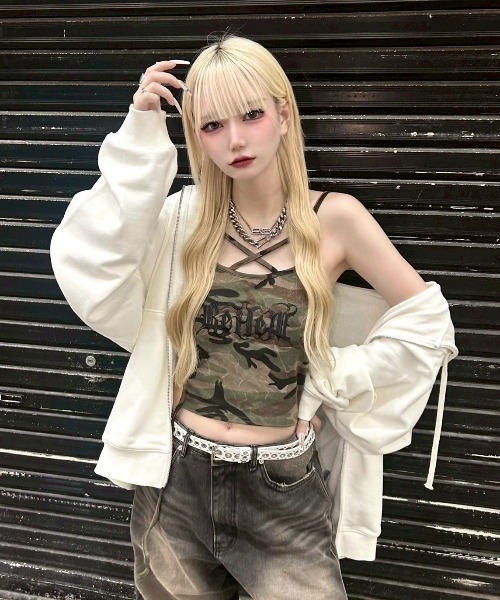 REFLEM（レフレム）の「『REFLEM/レフレム』クロスストラップキャミソール（キャミソール・レディース・A/ブラック・FREE）」の22枚目の写真