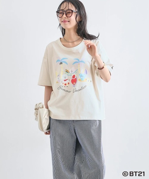 SMILE LAND（スマイルランド）の「【BT21】ゆるシルエットプリントTシャツ＜大きいサイズ有＞（Tシャツ/カットソー・レディース・ブラック/オフホワイト/オートミール/ライトパープル/ネイビー系・S～Ｍ/L～LL/3L～4L/5L～6L）」の10枚目の写真