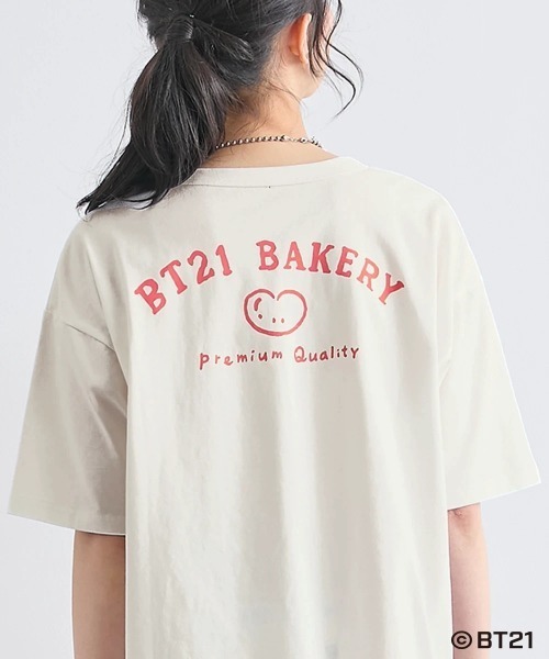 SMILE LAND（スマイルランド）の「【BT21】ゆるシルエットプリントTシャツ＜大きいサイズ有＞（Tシャツ/カットソー・レディース・ブラック/オフホワイト/オートミール/ライトパープル/ネイビー系・S～Ｍ/L～LL/3L～4L/5L～6L）」の17枚目の写真