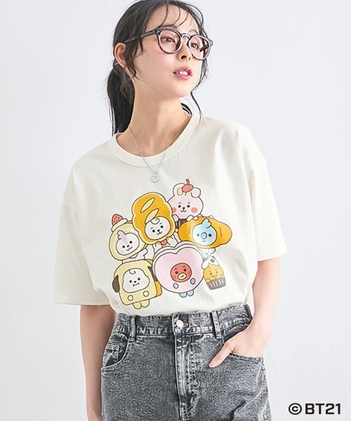 SMILE LAND（スマイルランド）の「【BT21】ゆるシルエットプリントTシャツ＜大きいサイズ有＞（Tシャツ/カットソー・レディース・ブラック/オフホワイト/オートミール/ライトパープル/ネイビー系・S～Ｍ/L～LL/3L～4L/5L～6L）」の16枚目の写真