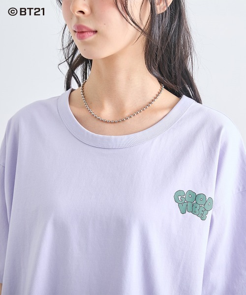 SMILE LAND（スマイルランド）の「【BT21】ゆるシルエットプリントTシャツ＜大きいサイズ有＞（Tシャツ/カットソー・レディース・ブラック/オフホワイト/オートミール/ライトパープル/ネイビー系・S～Ｍ/L～LL/3L～4L/5L～6L）」の6枚目の写真