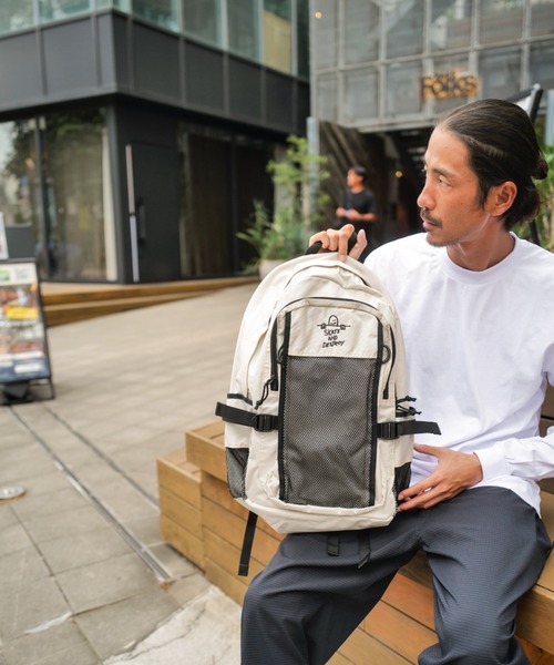 THRASHER(スラッシャー)の「【THRASHER/スラッシャー】BackPack 30L 撥水加工 バックパック(バックパック/リュック・メンズ・ブラック/ブラック系その他/オフホワイト・FREE)」の8枚目の写真