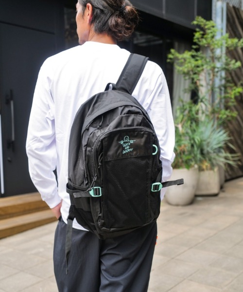 THRASHER(スラッシャー)の「【THRASHER/スラッシャー】BackPack 30L 撥水加工 バックパック(バックパック/リュック・メンズ・ブラック/ブラック系その他/オフホワイト・FREE)」の12枚目の写真