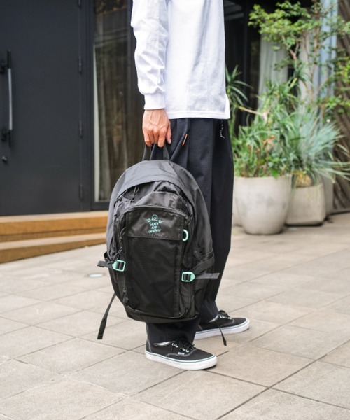 THRASHER(スラッシャー)の「【THRASHER/スラッシャー】BackPack 30L 撥水加工 バックパック(バックパック/リュック・メンズ・ブラック/ブラック系その他/オフホワイト・FREE)」の13枚目の写真