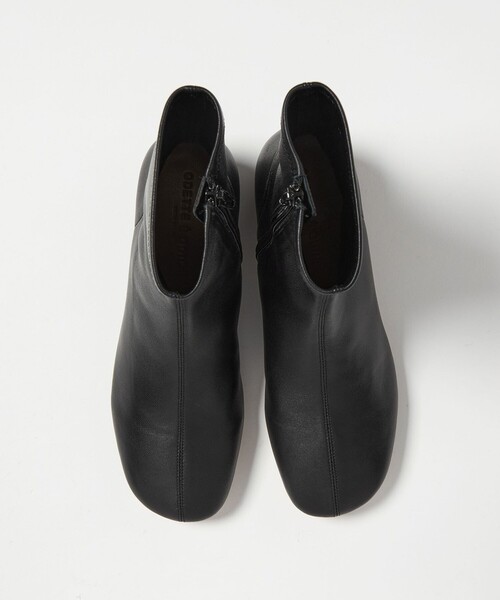 ODETTE E ODILE(オデットエオディール)の「ソフトストレッチ ショートブーツ25↑(ブーツ・レディース・オフホワイト/ブラック・22.5cm/23.5cm/23cm/24.5cm/24cm/25cm)」の9枚目の写真