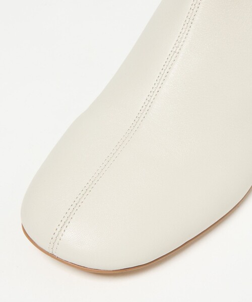 ODETTE E ODILE(オデットエオディール)の「ソフトストレッチ ショートブーツ25↑(ブーツ・レディース・オフホワイト/ブラック・22.5cm/23.5cm/23cm/24.5cm/24cm/25cm)」の18枚目の写真