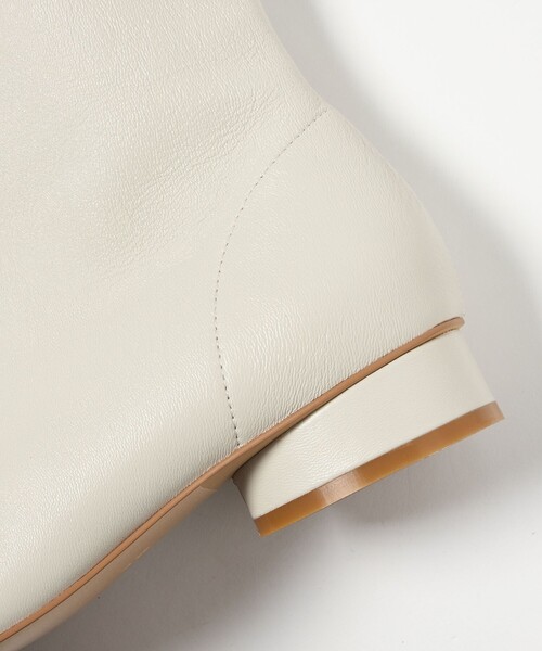 ODETTE E ODILE(オデットエオディール)の「ソフトストレッチ ショートブーツ25↑(ブーツ・レディース・オフホワイト/ブラック・22.5cm/23.5cm/23cm/24.5cm/24cm/25cm)」の19枚目の写真