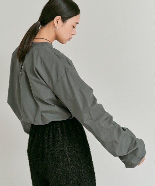 W:Huku（フーク）の「タイプライター ショート バルーン ブラウス トップス / Cotton Typewriter Short Balloon Top（その他トップス・レディース・オフホワイト/グレー/ブラック・FREE）」の11枚目の写真