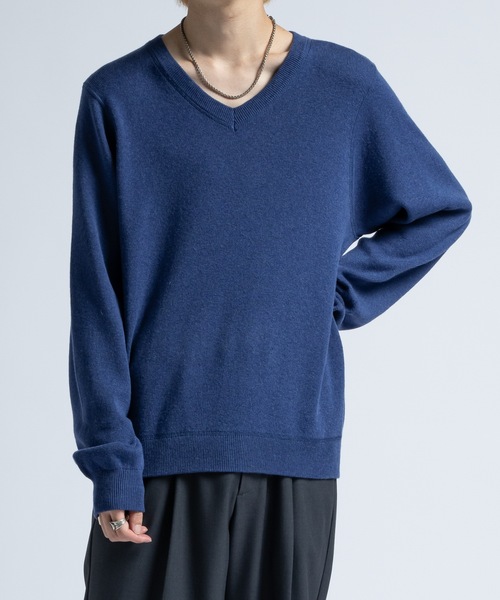 CASPER JOHN（キャスパージョン）の「Wool cotton high gauge V-neck sweater / ウールコットンハイゲージVネックセーター（ニット/セーター・メンズ・オレンジ/ブラック/アイボリー/ブルー・LARGE/MEDIUM/SMALL/X-SMALL）」の3枚目の写真
