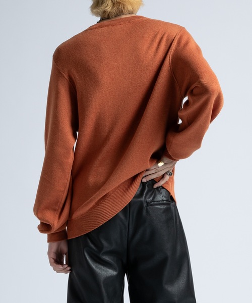 CASPER JOHN（キャスパージョン）の「Wool cotton high gauge V-neck sweater / ウールコットンハイゲージVネックセーター（ニット/セーター・メンズ・オレンジ/ブラック/アイボリー/ブルー・LARGE/MEDIUM/SMALL/X-SMALL）」の10枚目の写真