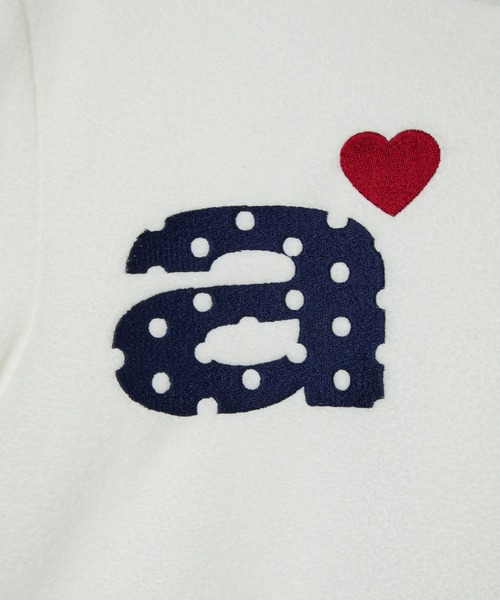 aeae（エーイーエーイー）の「DOT SMALL LETTER LOGO FLEECE HOODIE（その他アウター・レディース・ブラウン/ホワイト/ネイビー・MEDIUM/SMALL）」の6枚目の写真