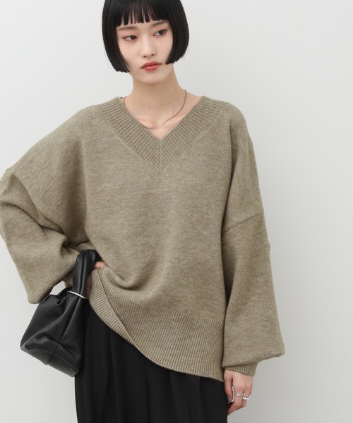NOGLE(ノグル)の「【NOGLE/ノグル】深Vネックルーズリブニット(ニット/セーター・レディース・グレイッシュベージュ/グレー/オートミール/ブラック/ブラウン/ネイビー/レッド・FREE)」の5枚目の写真
