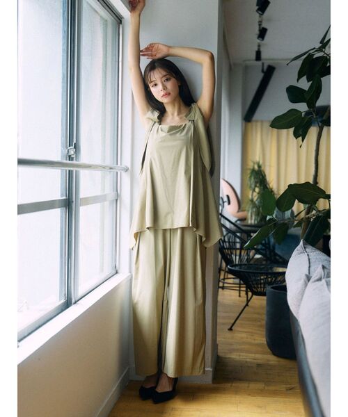 TONAL(トーナル)の「ビスチェコンビネゾン(つなぎ/オールインワン・レディース・ネイビー/ベージュ・MEDIUM)」の2枚目の写真